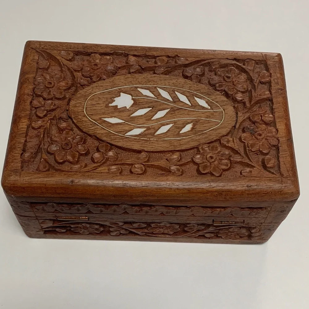 Handcrafted Wooden Jewelry Organizer Box. Used in great condition. Size:6x4.